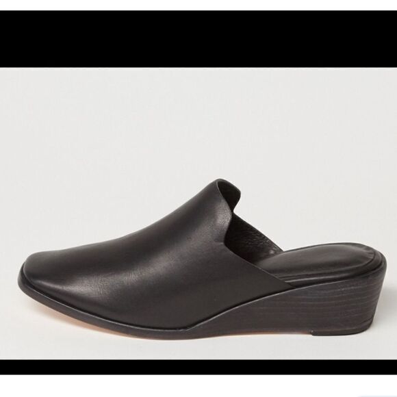 Wal & Pai Echo Wedge Mule NIB - Picture 1 of 7